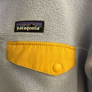 Patagonia Light Purple/Lavendar Fleece Jacket with Yellow Snap Pocket
